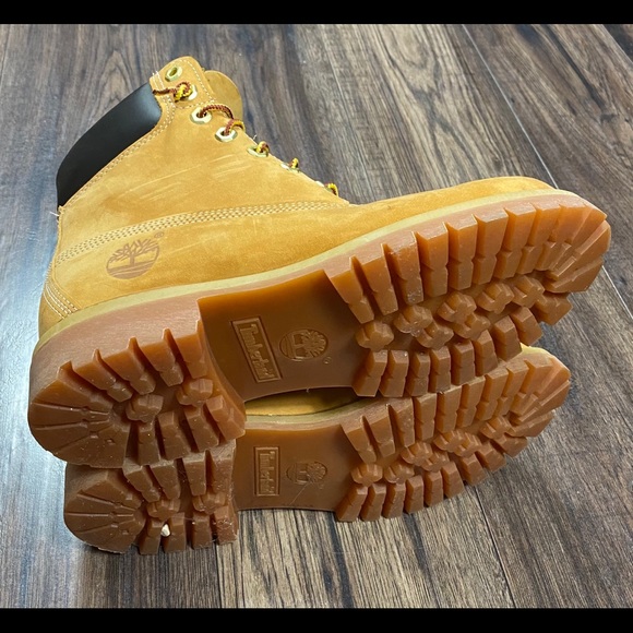 Timberland Boots - Picture 4 of 4